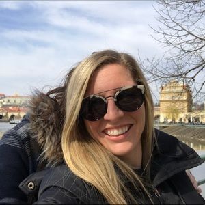 Meet your Posher, Jenny